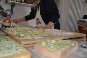 سيرتالدو: درس طبخ توسكاني نموذجي ووجبة ودية