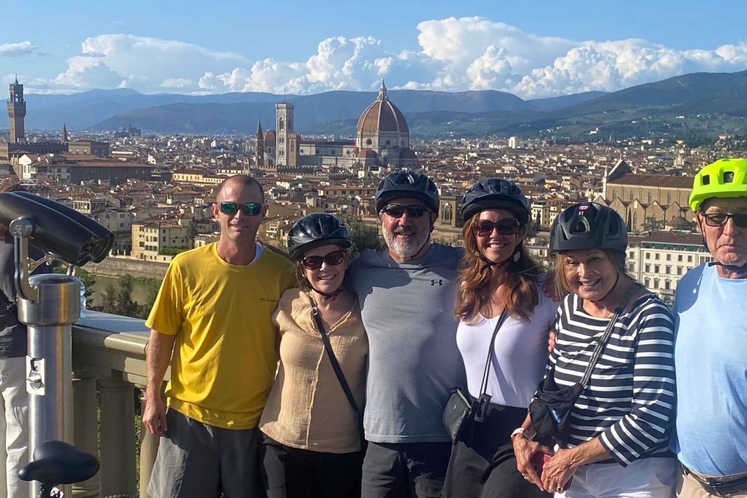 Visita guiada en bicicleta eléctrica por las colinas de Florencia, degustación de vinos y comida en Chianti