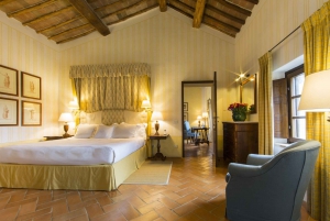 Chianti: Private Tour & Wine Tasting at Castle-Wineries