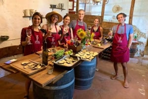 Tuscany: Cooking, Dinner & Live Opera in the countryside