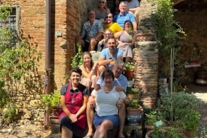 Tuscany: Cooking, Dinner & Live Opera in the countryside