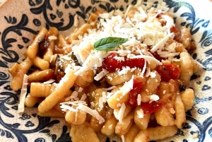 Tuscany: Cooking, Dinner & Live Opera in the countryside