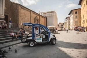 Tutustu Firenzen viehätykseen: Firenze: Yksityinen kiertoajelu sähköisellä miniautolla