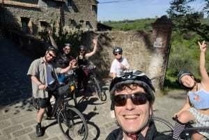 E-bike Chianti Classico och Toscana-tur med lunch på bondgård