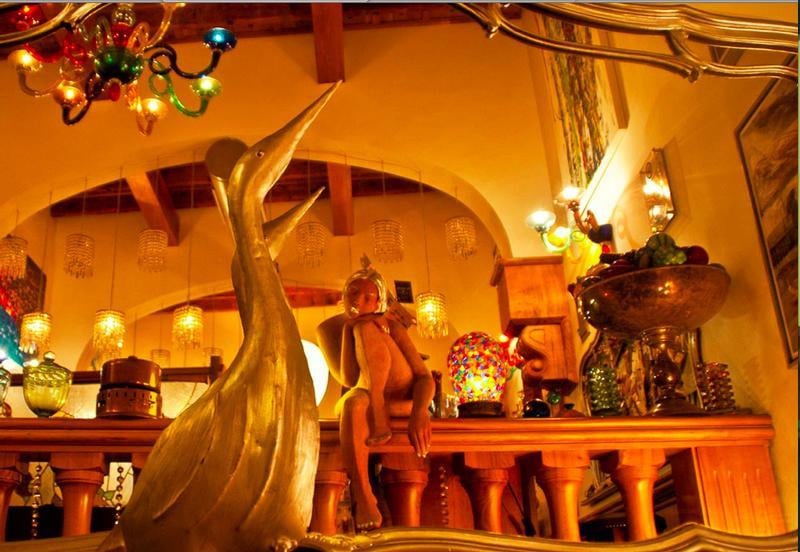 Edel Kitsch Restaurant - La Fondue