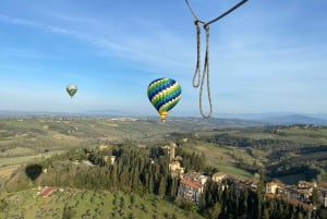 Tour privé exclusif en ballon pour 2 personnes en Toscane