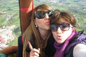 Excursão de balão privada exclusiva para 2 pessoas na Toscana