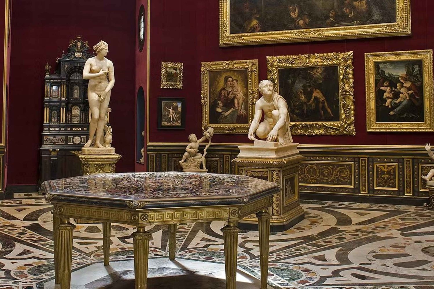 Florens: Uffizierna, biljett med förtur