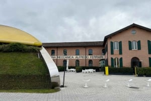 Da Bologna: Musei Ferrari, tour della fabbrica e simulatore di F1