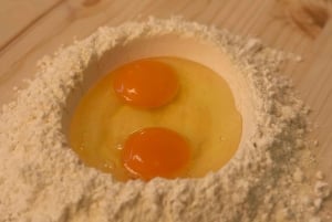 Florence: Flambé Cheese Wheel Truffle Pasta Class & Tiramisù