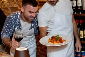 Firenze: Pasta madlavningskursus med vinsmagning nær Duomo