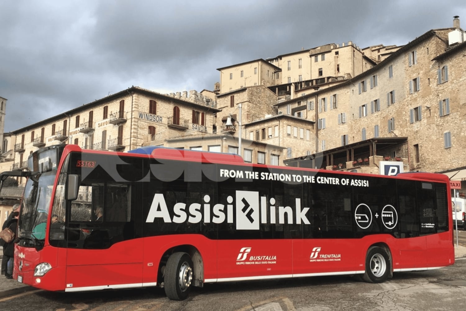 Firenze: Treno e autobus 2 in 1 da/per Assisi Centro