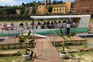 Firenze: Crociera sul fiume Arno con aperitivo