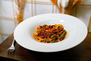 フィレンツェ：料理とワインを伴うパスタ料理の芸術ワークショップ