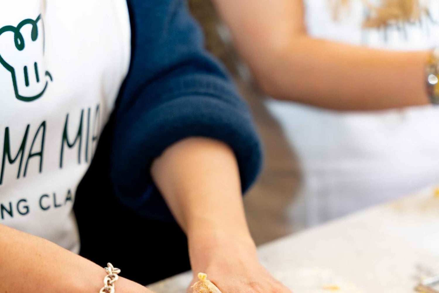 Firenze: Autentica esperienza pizza e gelato + vino illimitato