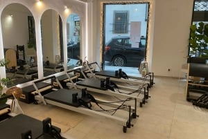Florenz: Private Reformer Pilates Session bei Kerzenschein