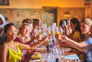 Firenze: Tour del Chianti in E-Bike con pranzo e due degustazioni di vini