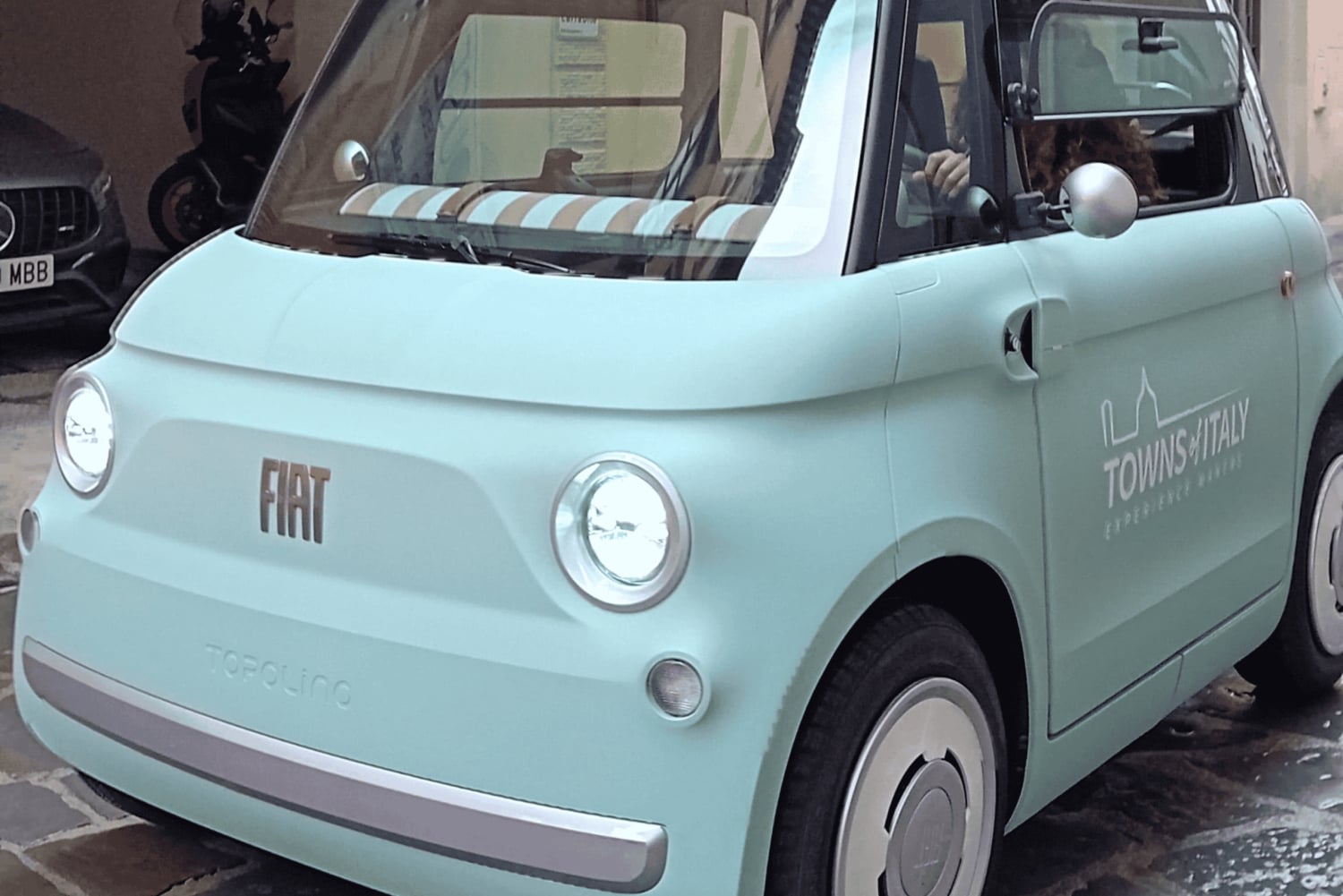 Florence: Chianti Fiat E-Car Tour with Wine Tasting & Lunch