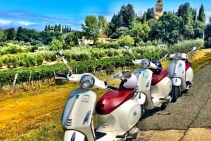 Firenze: Vespa-tur i solnedgangen i Chianti med vin- og oljesmaking