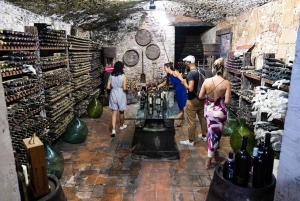 Florencia: tour de vino Chianti con 3 bodegas y almuerzo toscano