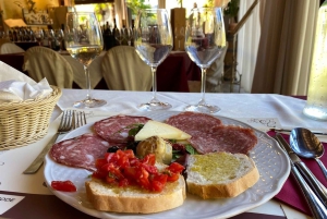 Florence : cours de cuisine et dégustation de vins à San Gimignano