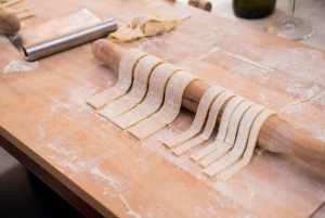 Florence: Tiramisu & Pasta Making Class with Unlimited Wine