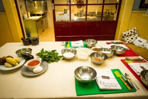 Florence: Cooking Masterclass and Food Walking Tour