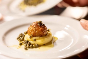 Florence: Dinner & Live Show Experience at Teatro del Sale