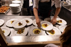 Florence: Dinner & Live Show Experience at Teatro del Sale