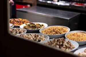 Florence: Dinner & Live Show Experience at Teatro del Sale