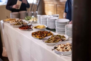 Florence: Dinner & Live Show Experience at Teatro del Sale