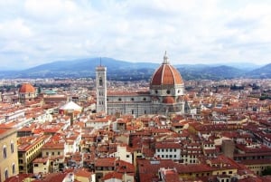 Firenze: Tour guidato del Duomo Express con ingresso prioritario