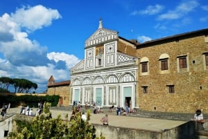 Florença: Aluguel de E-Vespa com tour e degustação em smartphone