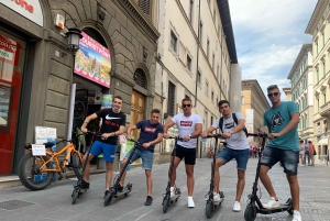 フィレンツェ：ガイド付き電動スクーター ツアー