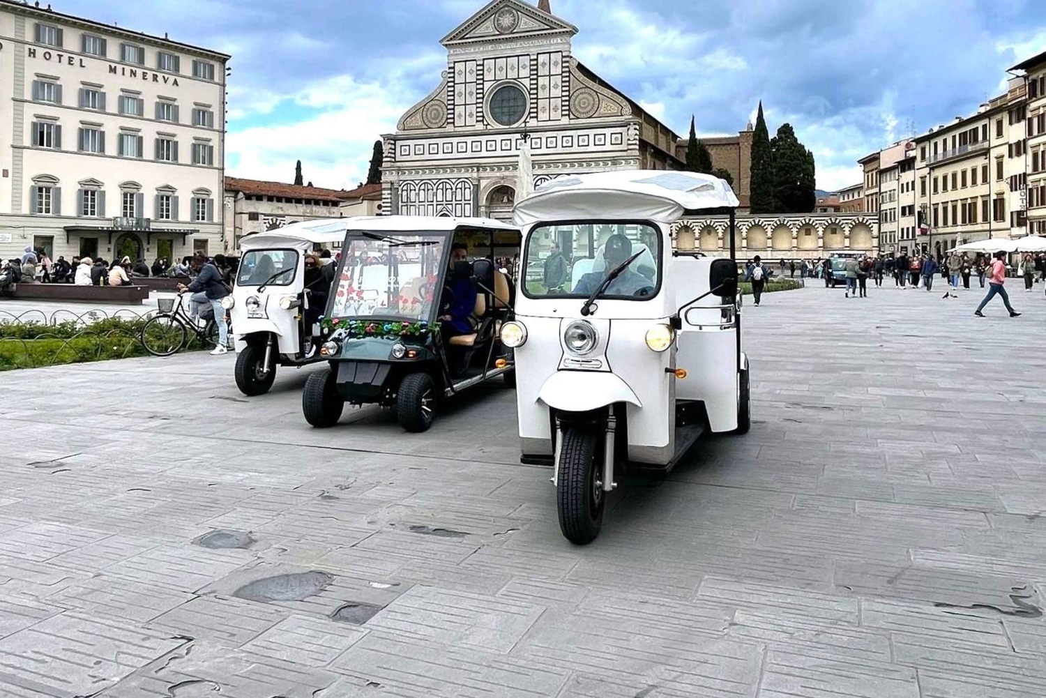 フィレンツェ：電気トゥクトゥクまたはゴルフカートシティツアー