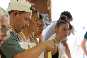 Florencja: Flambé Cheese Wheel Truffle Pasta Class i Tiramisù