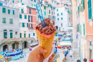 Firenze: Cinque Terre: Kokopäivän bussiretki lounaalla