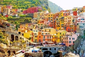 Firenze: Cinque Terre: Kokopäivän bussiretki lounaalla