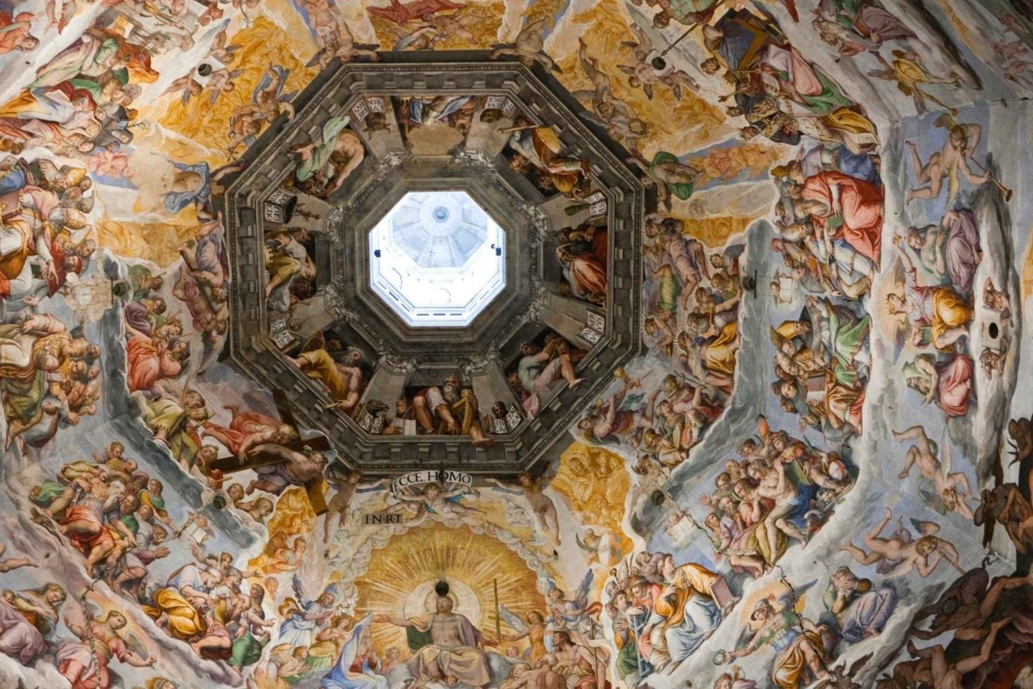 Florence: Ghost Walking Tour with Tastings and Wine