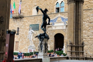 Florence: History Walking Tour with Wine Tasting