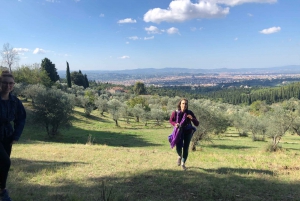 Florence: Local Hiking Tour with Wine and Lunch