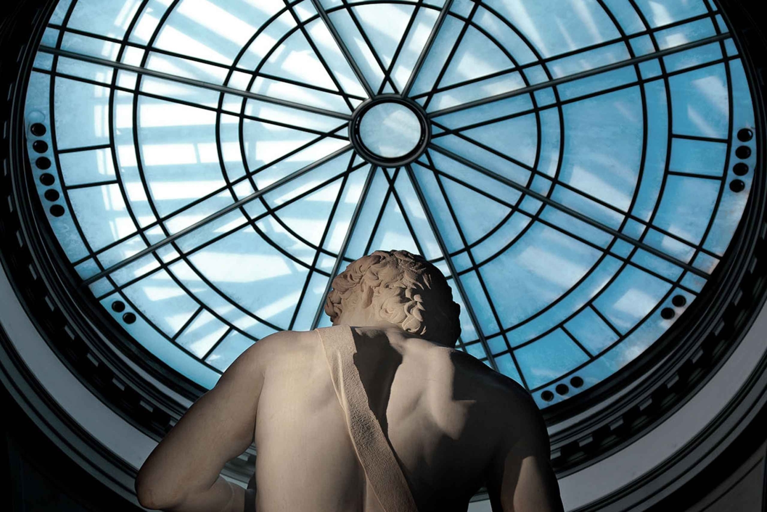 Florenz: Michelangelos David und ein Schluck durch ein Weinfenster