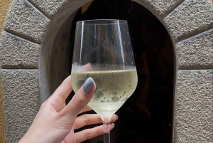 Florenz: Michelangelos David und ein Schluck durch ein Weinfenster