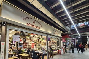 Florenz: Michelangelos David und ein Schluck durch ein Weinfenster