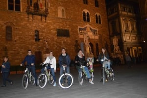 Firenze: Tour serale in bicicletta elettrica