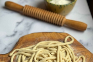 Florence: Pasta and Tiramisu Cooking Class with Chef Sara