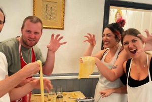 Firenze: Pastanvalmistuskurssi, jossa on illallinen, viiniä ja... laulamista!