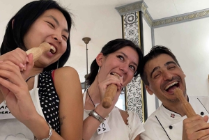 Firenze: Pastanvalmistuskurssi, jossa on illallinen, viiniä ja... laulamista!