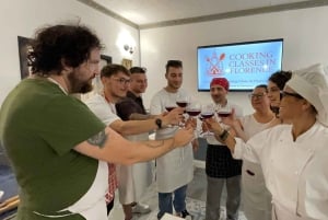 Firenze: Pastanvalmistuskurssi, jossa on illallinen, viiniä ja... laulamista!