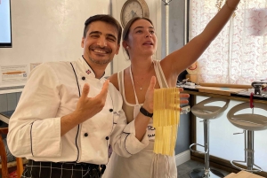 Firenze: Pastanvalmistuskurssi, jossa on illallinen, viiniä ja... laulamista!